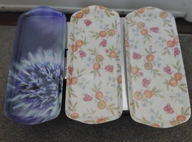 trays