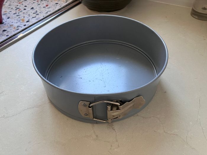 Free cookware items - springform pan, sheet pan, ceramic dish