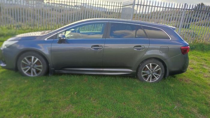 Toyota Avensis  2017 T Spirit Premium