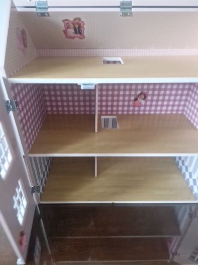 dolls house