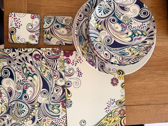 Monsoon Home by Denby Paisley collection plates + Matching Placemats & Coasters