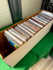 Marvel Long Comic Box w 330 comics for Sale
