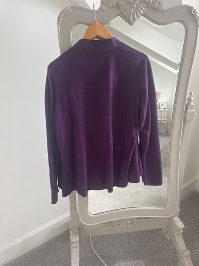 Stylish Edge to Edge Cardigan size 18