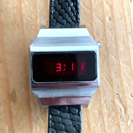 Rare Vintage Ladies Timex SSQ Led watch