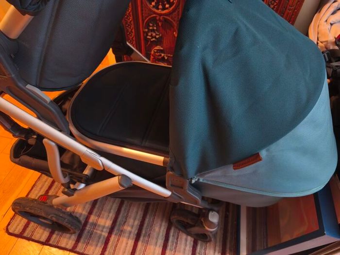 PRICE DROP uppababy vista v2 travel system double buggy