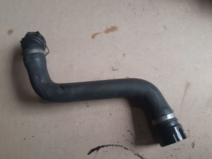 Bmw 5 Series F10 F11 520d Water Radiator Coolant Pipe Hose 7809821