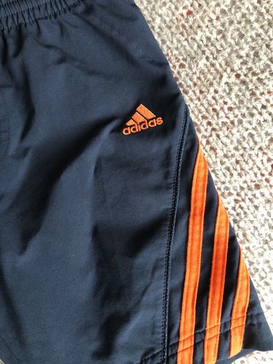 Adidas shorts size 5-6 years old (110cm)