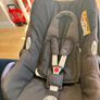 Maxi-Cosi CabrioFix Baby Car Seat + ISOFIX Base Image 4