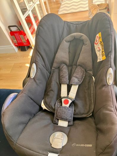 Maxi-Cosi CabrioFix Baby Car Seat + ISOFIX Base