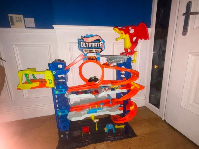 hot wheels garage