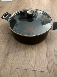 Kitchen pot