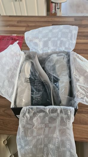 DKNY Trainers