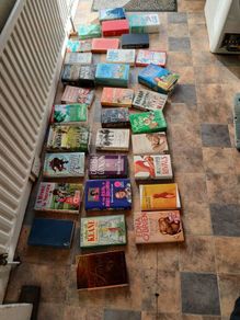 books clearence