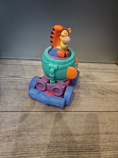 Disney "Twistin' Tail" Tigger Push & Go Car Works Approx 7"
