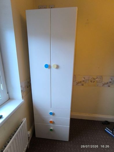Kids wardrobe