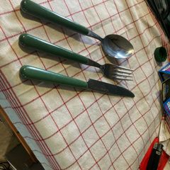 Various kitchen equipment to clear