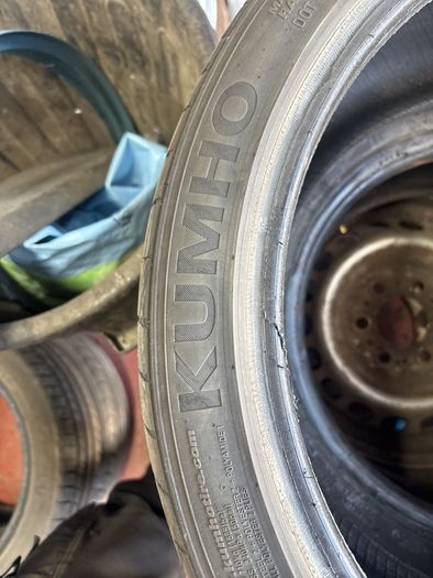 255/35/19 KUMHO ecsta ps7 1