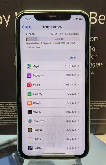 Apple iPhone 11 64GB Green, Unlocked 100% Health Original