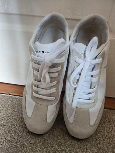 Tommy Hilfiger shoes size 8