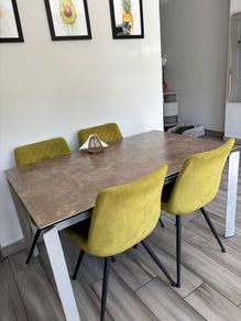 Kitchen dining table and four chairs