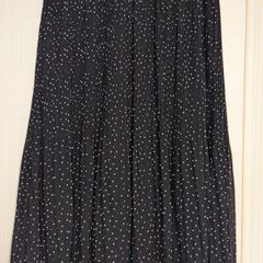 Perfect for Summer. beautiful pleated midi skirt from New Look