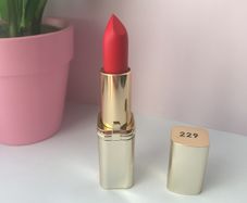 Loreal Lipstick Matte in Cliche Mania 229 - New