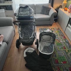 Uppababy Vista V2 Travel System & Accessories