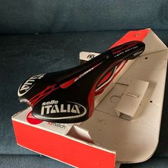 Selle Italia titanium racing bike saddle