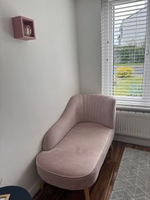 Chaise lounge