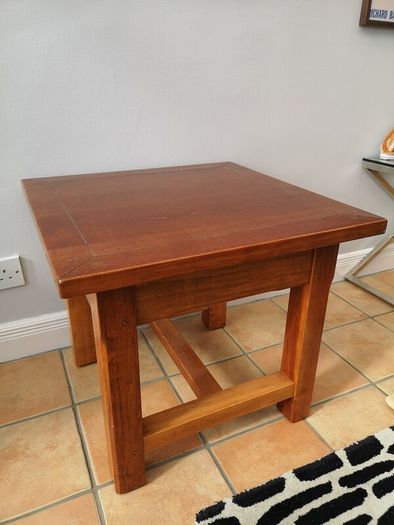 Lamp table