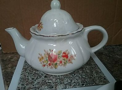 Laward Staffordshire Teapot