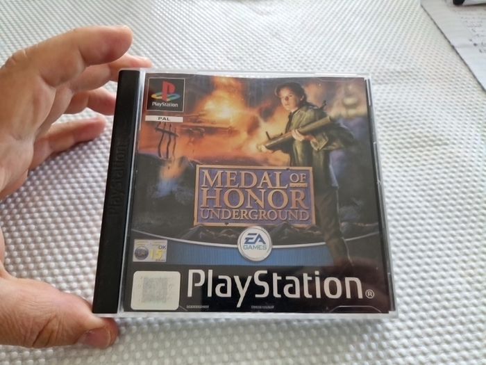 Medal of Honor Underground PlayStation1 Ps1 PlayStation2 Ps2 Games Original