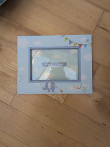 Newborn baby frame