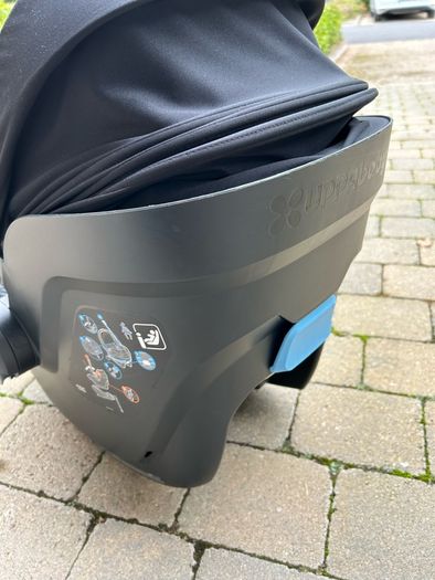 uppa baby V2 Full set (pram and car seat)