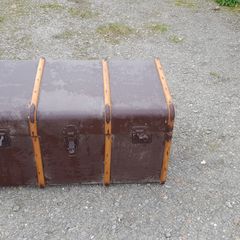 Travel chest
