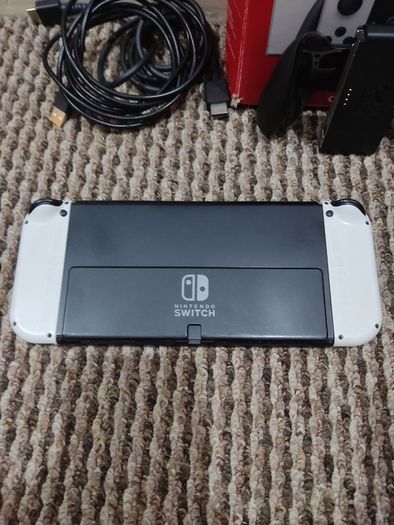 Nintendo Switch Oled + Animal Crossing