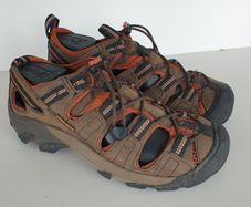 Keen walking hiking sandals size 6 EU 37.5