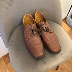 mans shoes