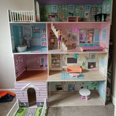 Doll House