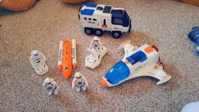 Brand new never used Space set collection for sale.