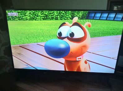 New Sharp 32 inch Smart hdmi Satellite frameless tv.