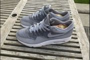 Nike flyknit air max 1