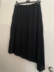 Saint Tropez Black Pleated Skirt M