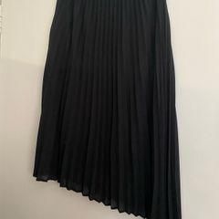 Saint Tropez Black Pleated Skirt M