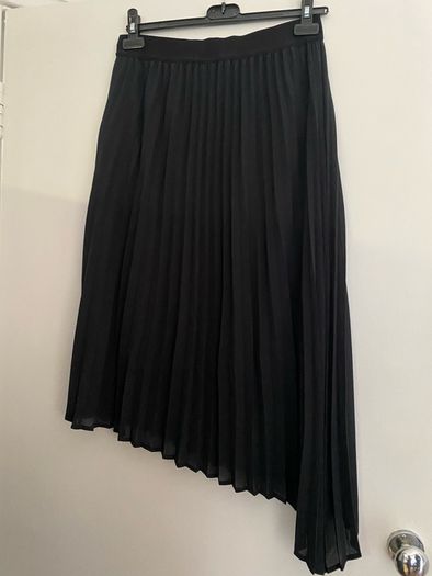 Saint Tropez Black Pleated Skirt M