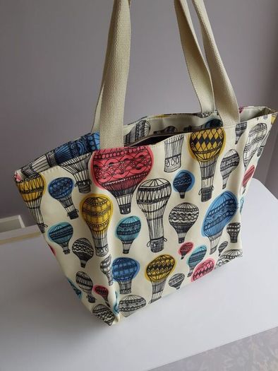 Zipped Rain Resistant Beach/ Tote Bag