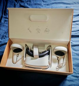 Meta Quest 2 VR