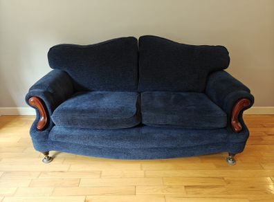 Couch and two armchairs