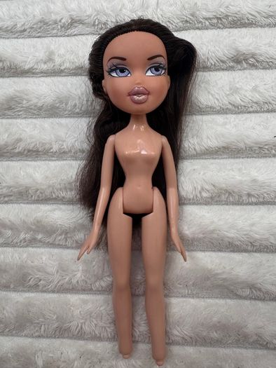 Bratz Winter Wintertime Wonderland Doll Dana Used Please see photos