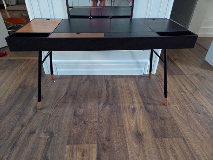 Designer Boconcept Cupertino Desk